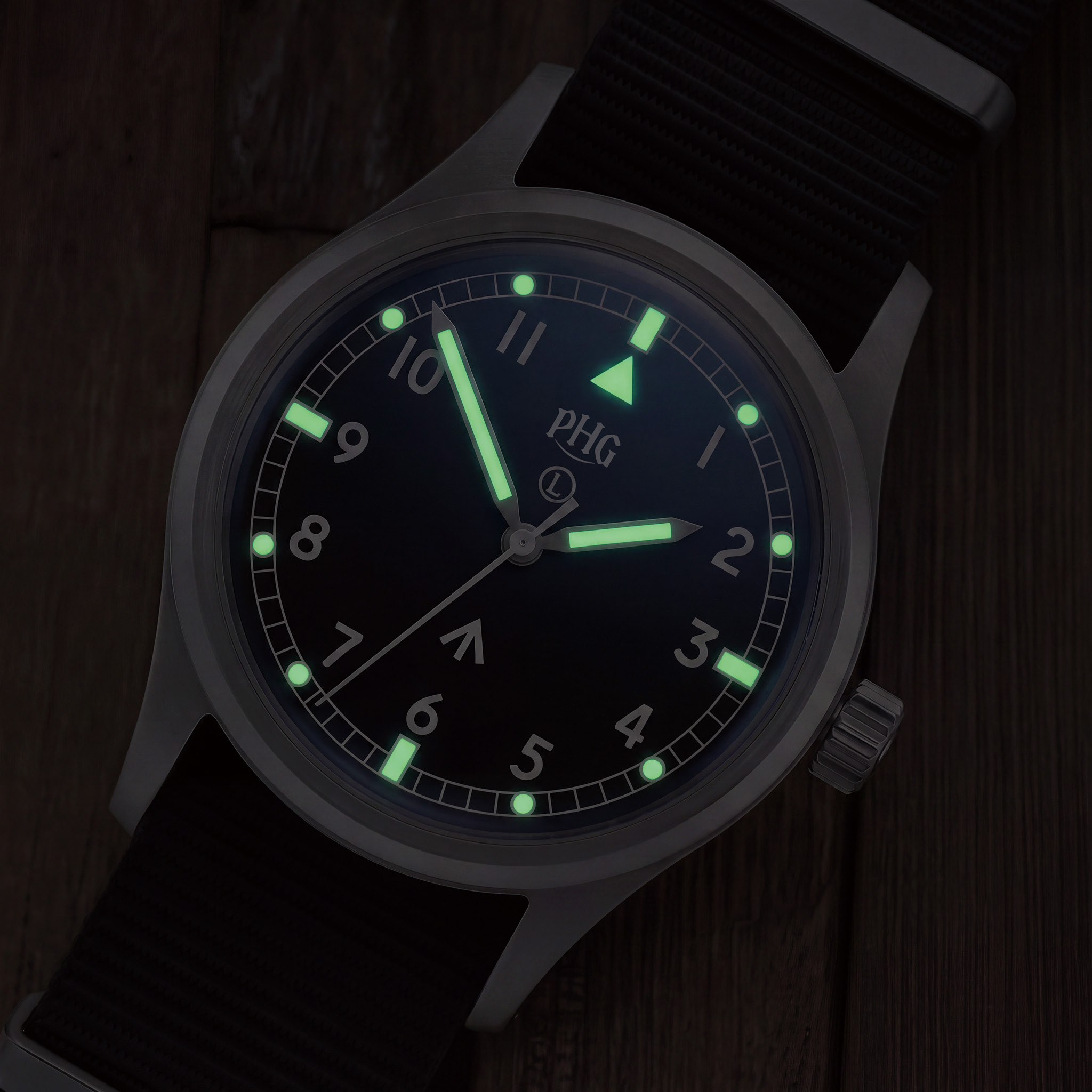PHG W10-1967 Vintage Militäruh – Tropic Strap Vintage Bewertung und Preis